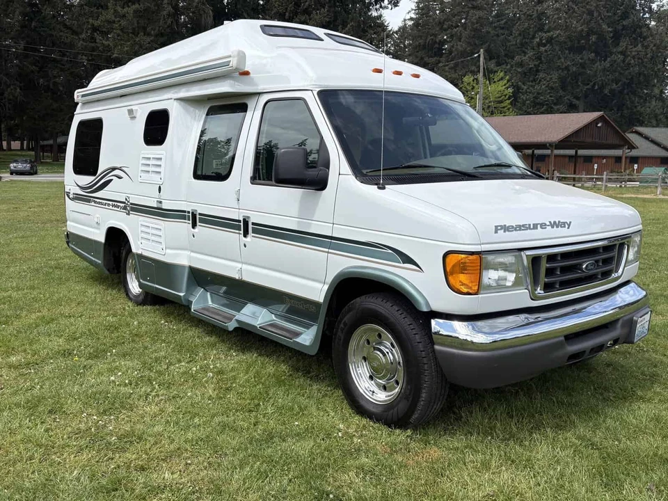 2004 Ford Econoline Van - Image 16 of 31