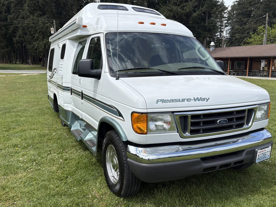 2004 Ford Econoline Van - Image 17 of 31