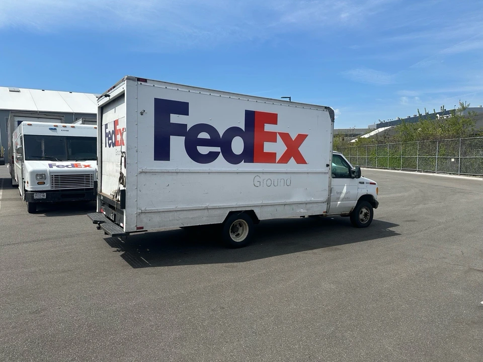 2004 Ford Econoline Van - Image 20 of 30