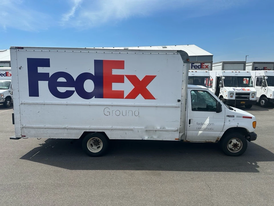 2004 Ford Econoline Van - Image 21 of 30