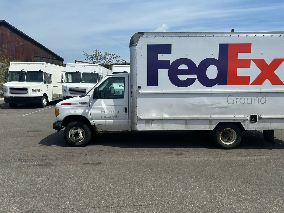 2004 Ford Econoline Van - Image 7 of 30