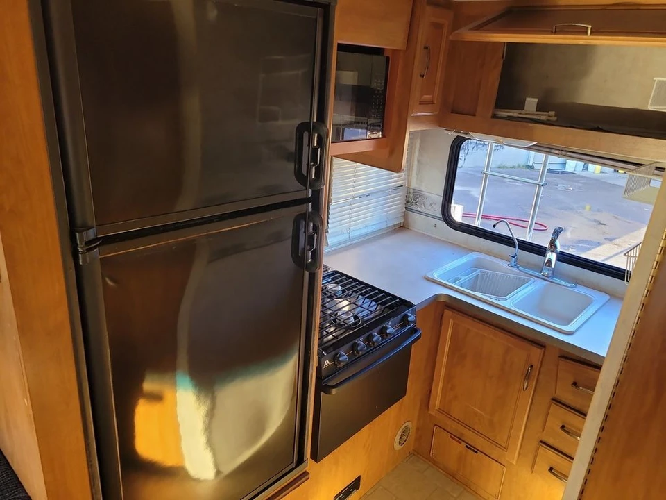 2004 Ford Econoline Van - Image 12 of 12