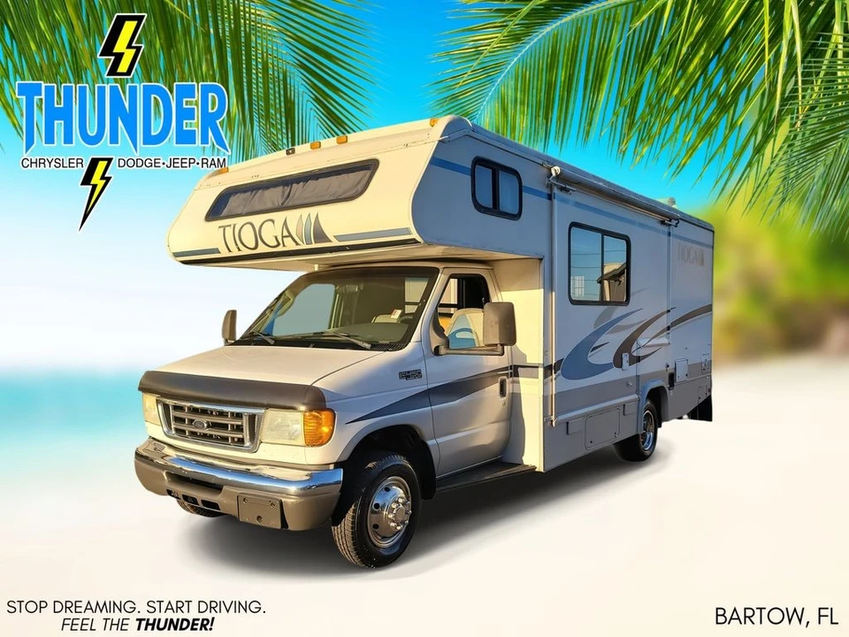 2004 Ford Econoline Van - Image 2 of 12