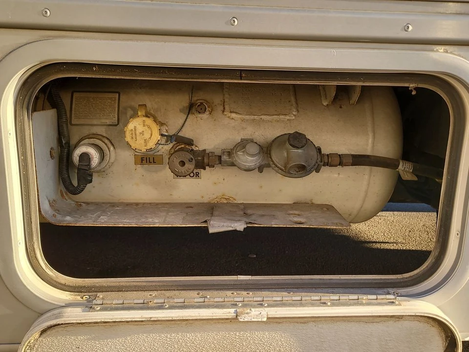 2004 Ford Econoline Van - Image 7 of 12