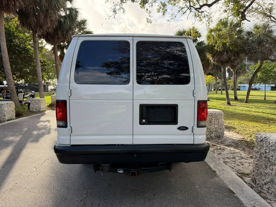2004 Ford Econoline Van - Image 5 of 21