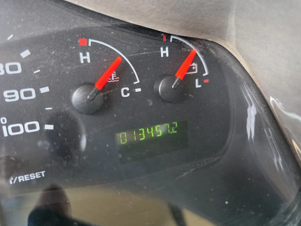 2004 Ford Econoline Van - Image 10 of 15