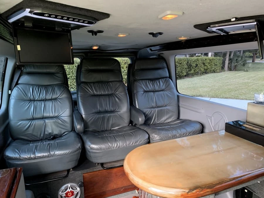 2004 Ford Econoline Van - Image 15 of 19