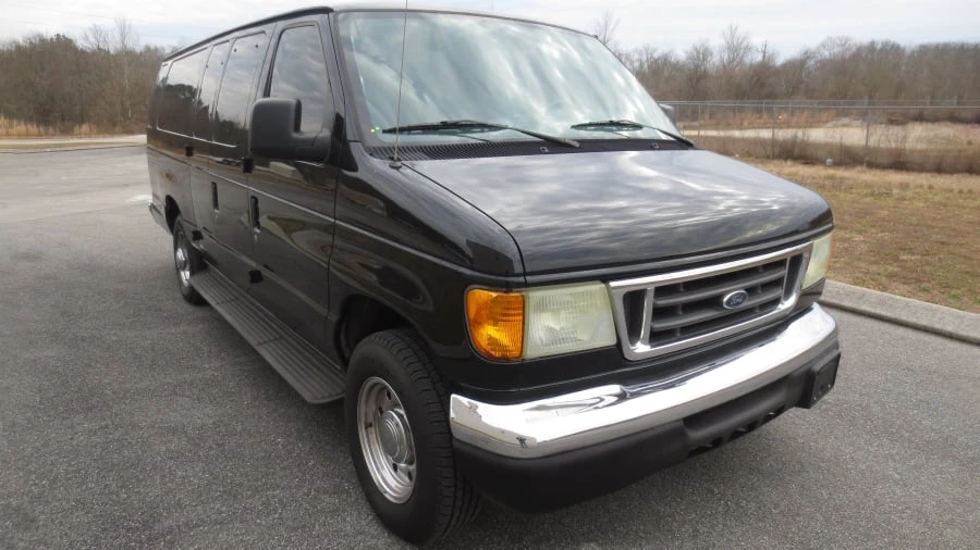 2004 Ford Econoline Van - Image 7 of 7