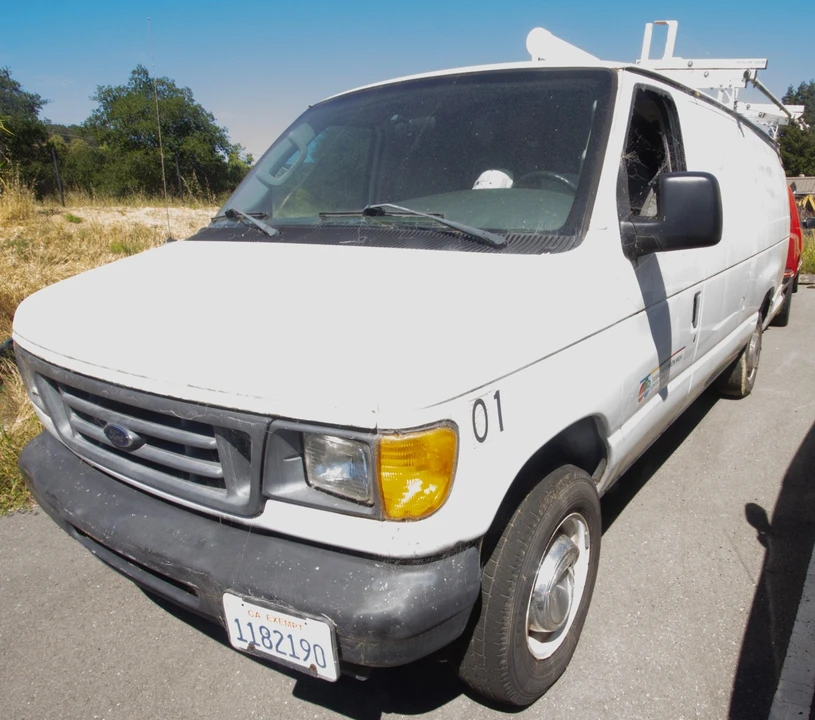 2004 Ford Econoline Van - Image 15 of 17