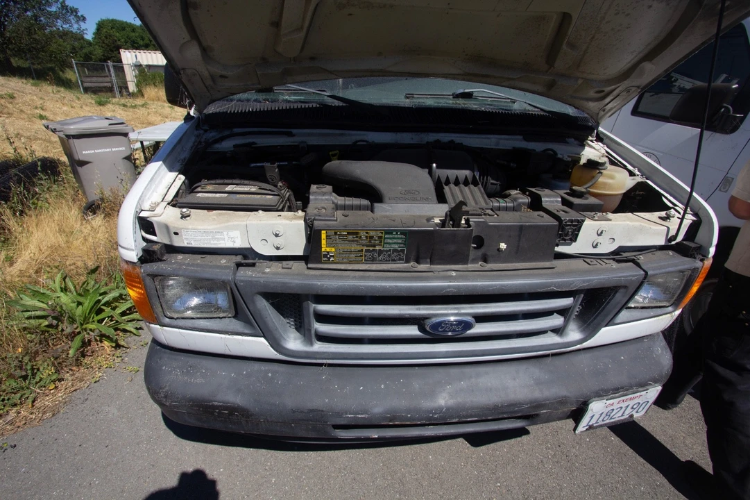 2004 Ford Econoline Van - Image 7 of 17