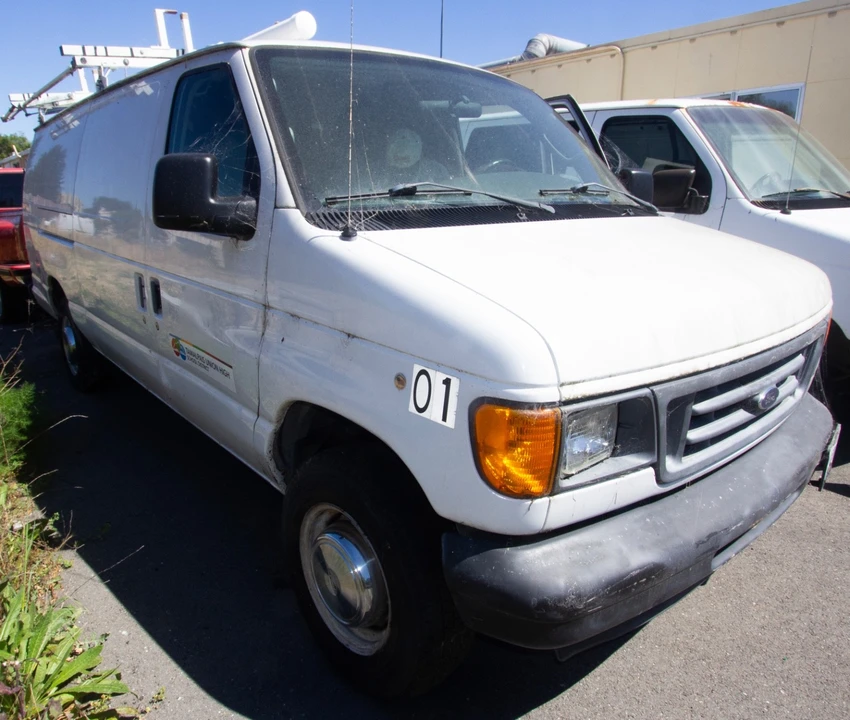 2004 Ford Econoline Van - Image 4 of 17