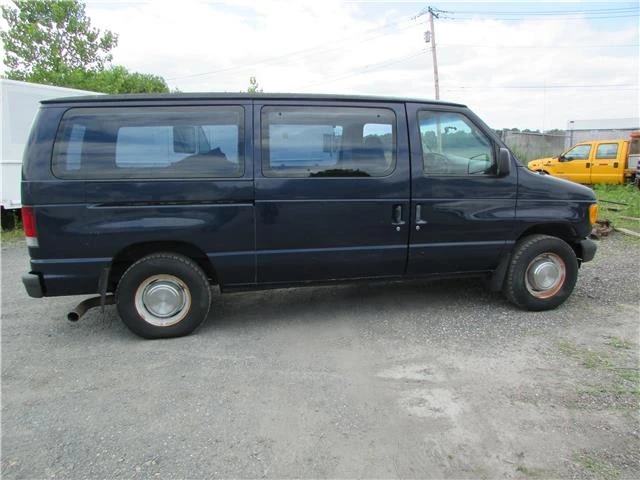 2004 Ford Econoline Van - Image 7 of 20