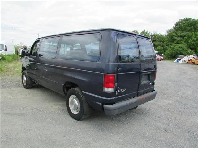 2004 Ford Econoline Van - Image 4 of 20