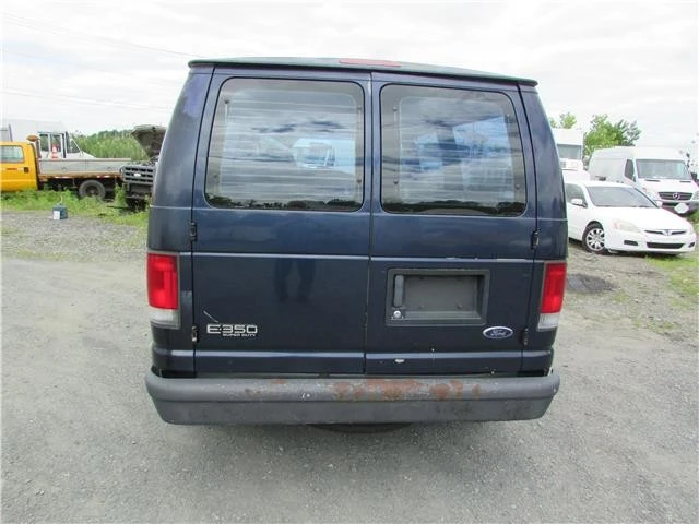 2004 Ford Econoline Van - Image 5 of 20