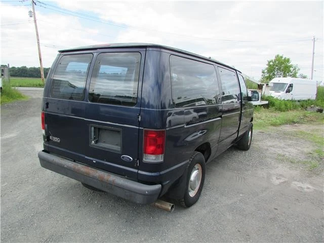 2004 Ford Econoline Van - Image 6 of 20
