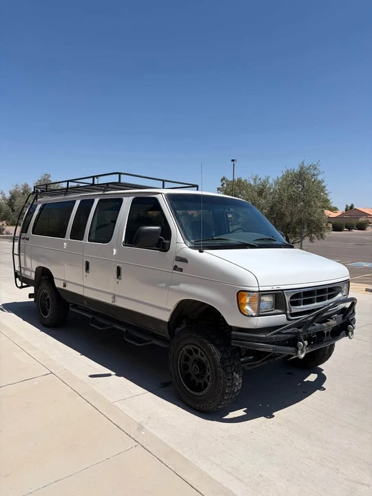 2004 Ford Econoline Van - Image 4 of 12