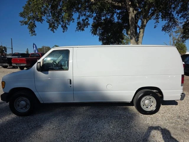 2004 Ford Econoline Van - Image 7 of 21