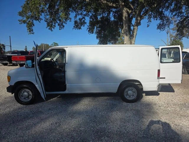 2004 Ford Econoline Van - Image 8 of 21