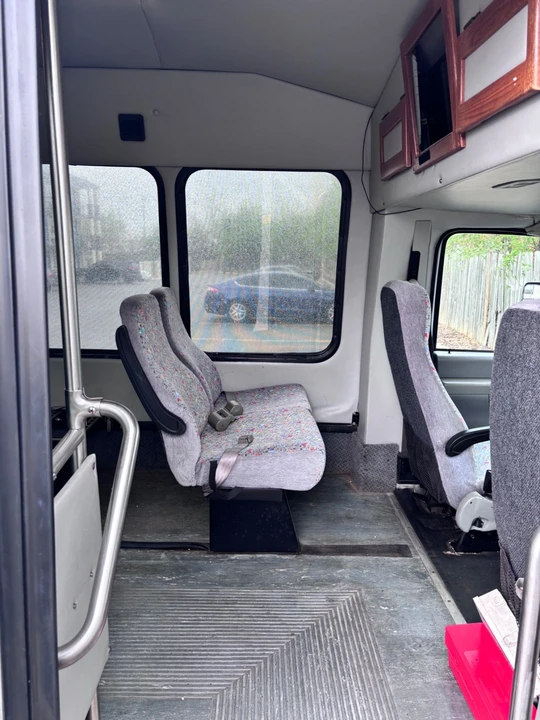 2004 Ford Econoline Van - Image 18 of 21