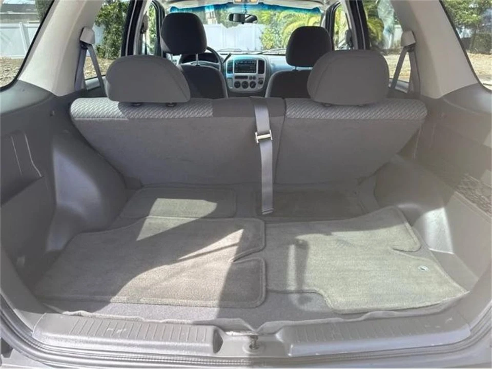 2004 Ford Escape - Image 14 of 19