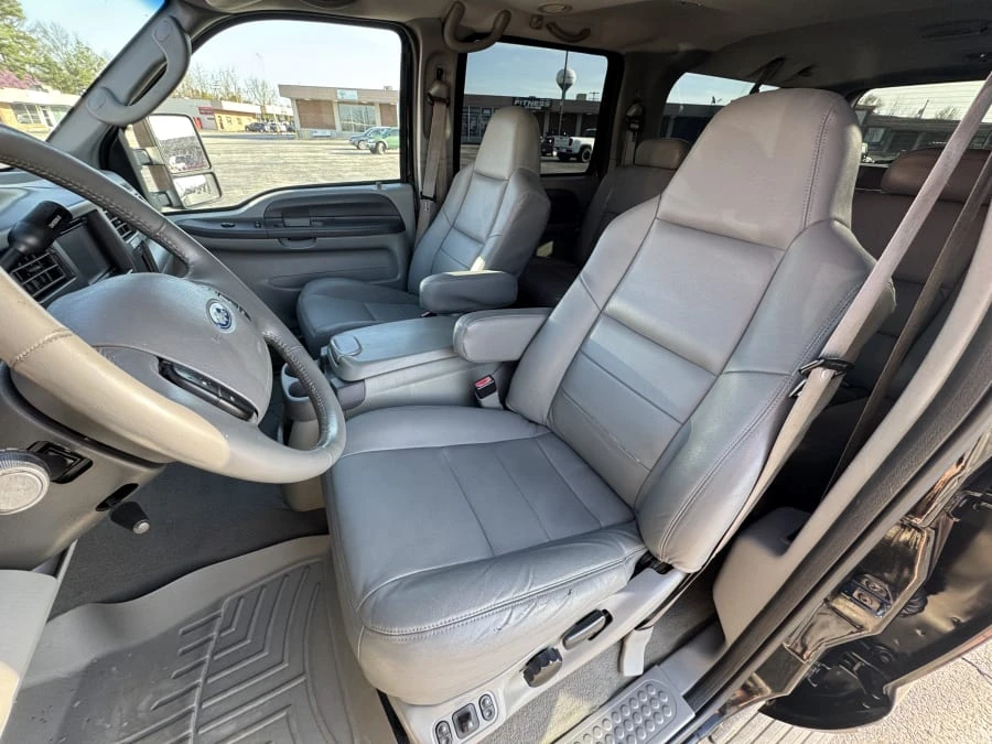 2004 Ford Excursion - Image 4 of 7