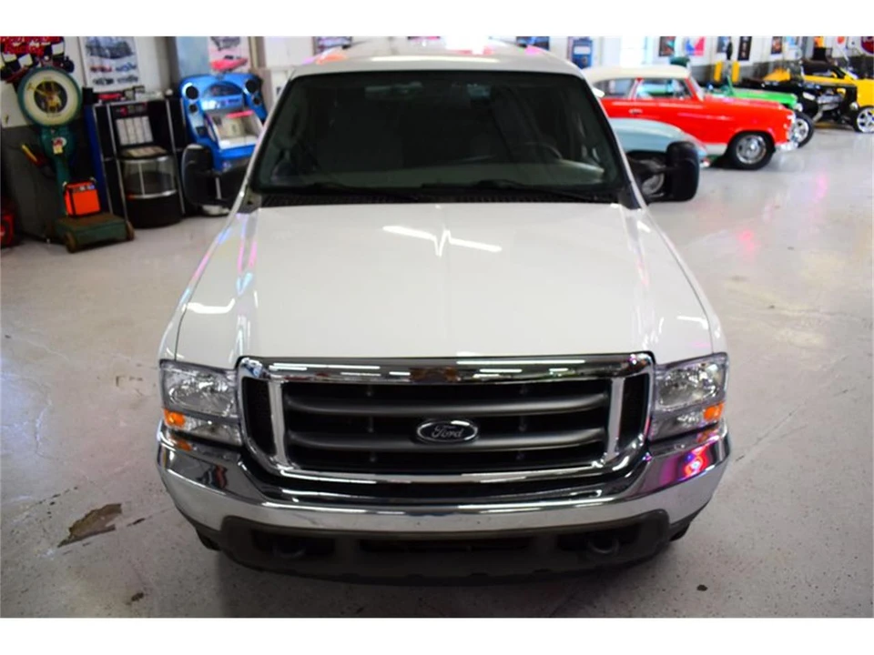2004 Ford Excursion - Image 22 of 31