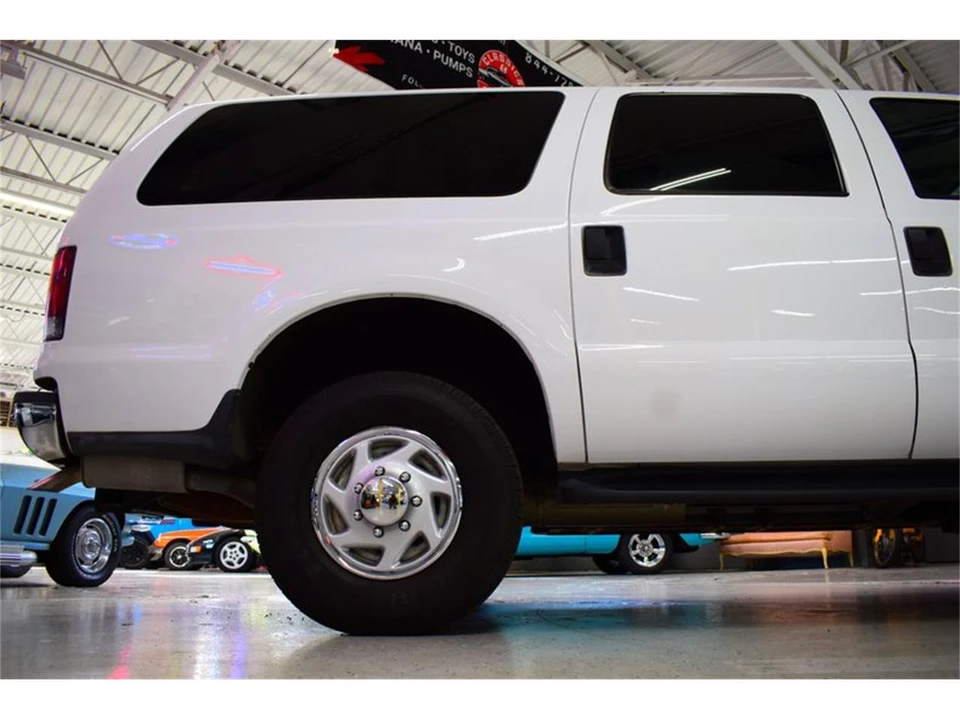 2004 Ford Excursion - Image 7 of 31