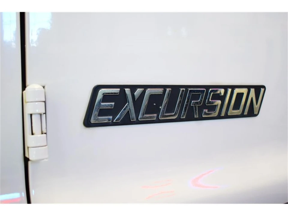2004 Ford Excursion - Image 29 of 31