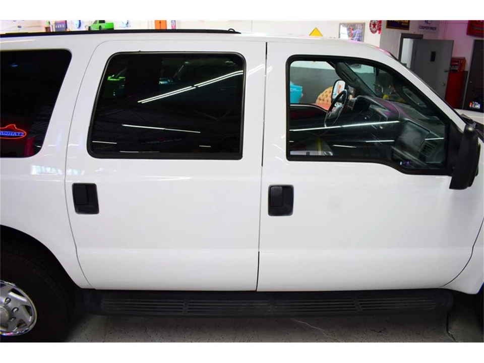 2004 Ford Excursion - Image 5 of 31
