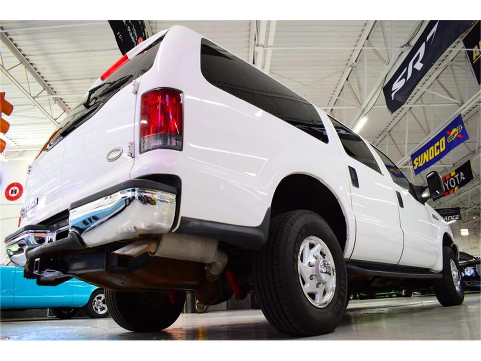 2004 Ford Excursion - Image 10 of 31