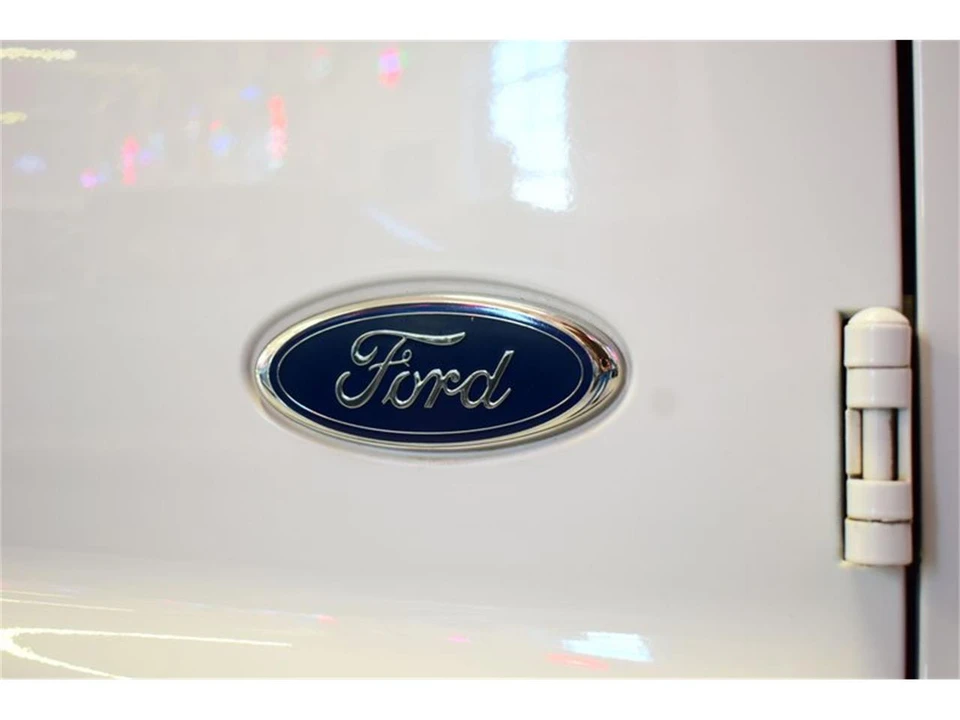 2004 Ford Excursion - Image 30 of 31