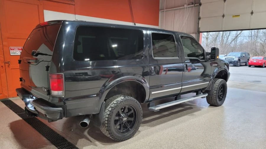2004 Ford Excursion - Image 2 of 10