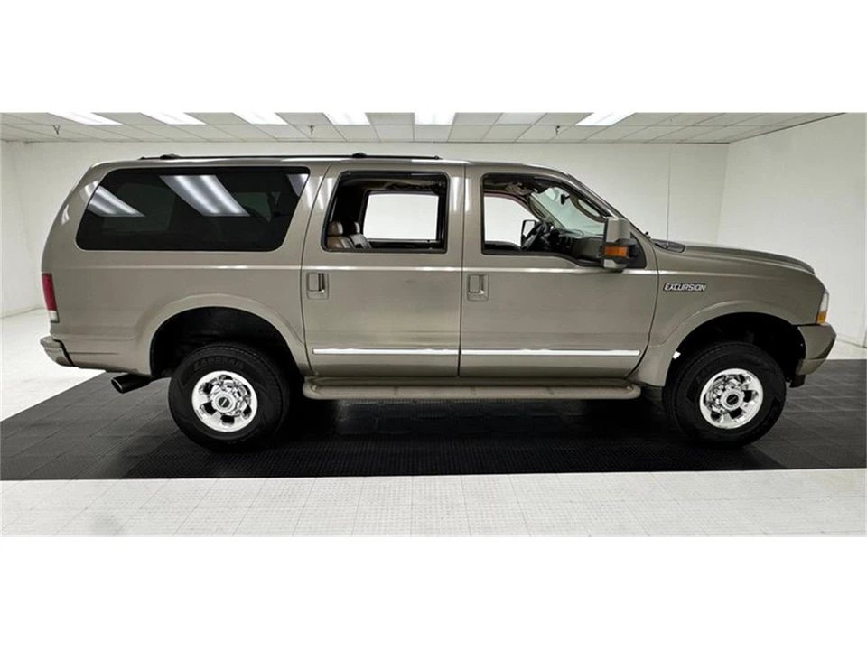 2004 Ford Excursion - Image 6 of 31