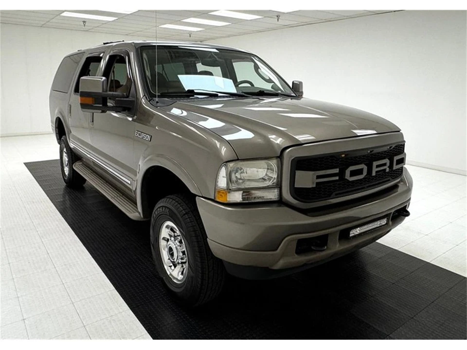 2004 Ford Excursion - Image 7 of 31