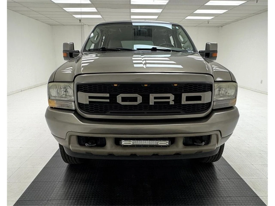 2004 Ford Excursion - Image 8 of 31