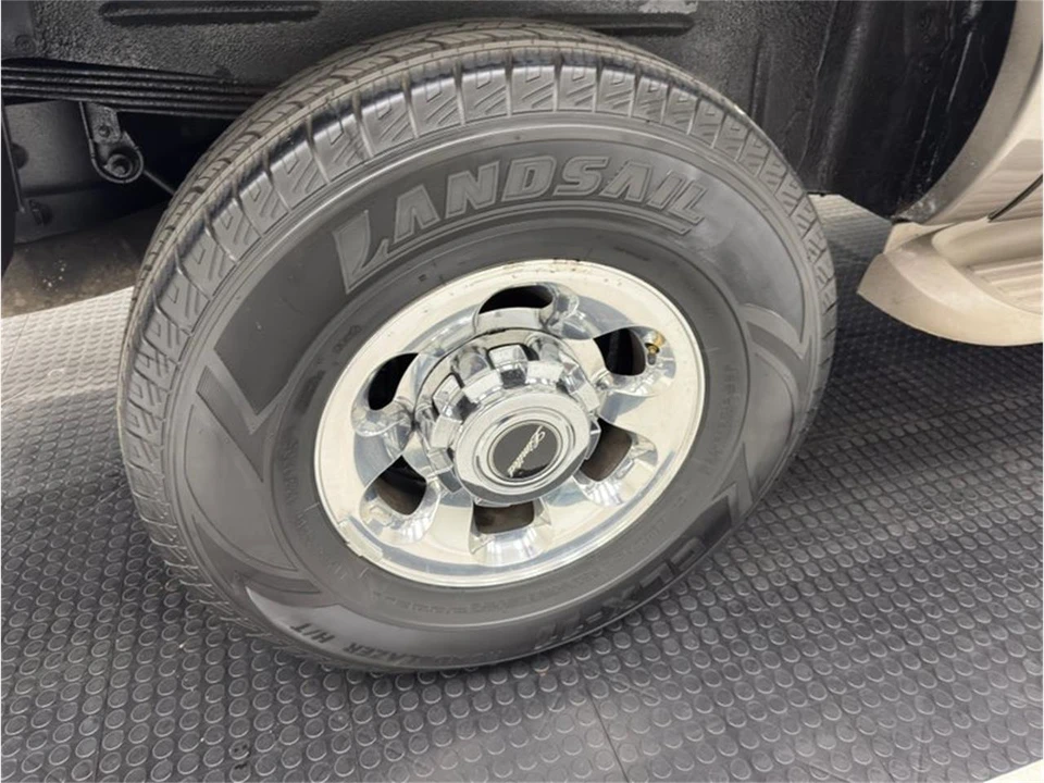 2004 Ford Excursion - Image 20 of 31