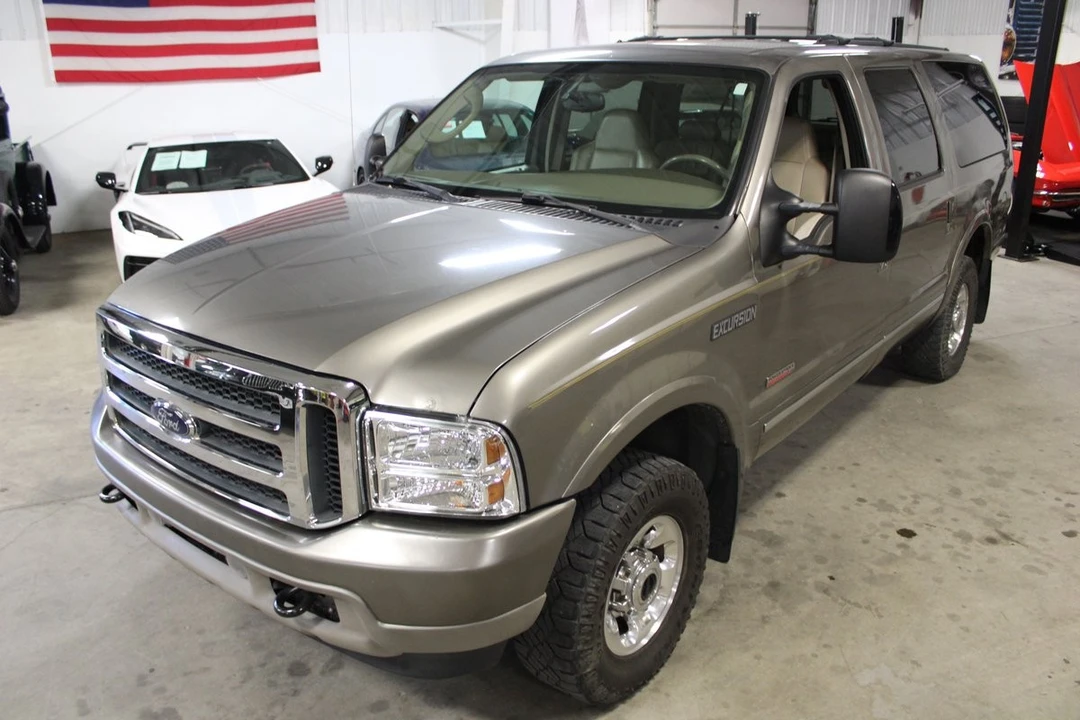 2004 Ford Excursion - Image 17 of 21