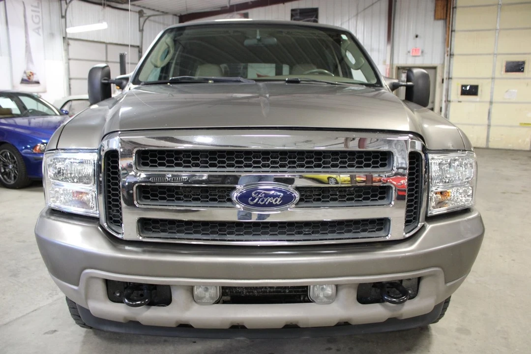 2004 Ford Excursion - Image 9 of 12