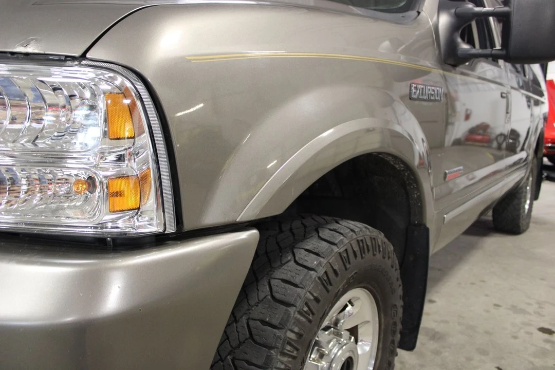 2004 Ford Excursion - Image 11 of 12