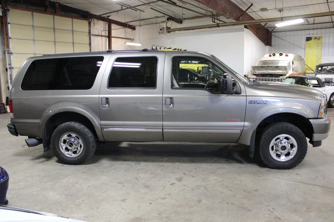2004 Ford Excursion - Image 7 of 21