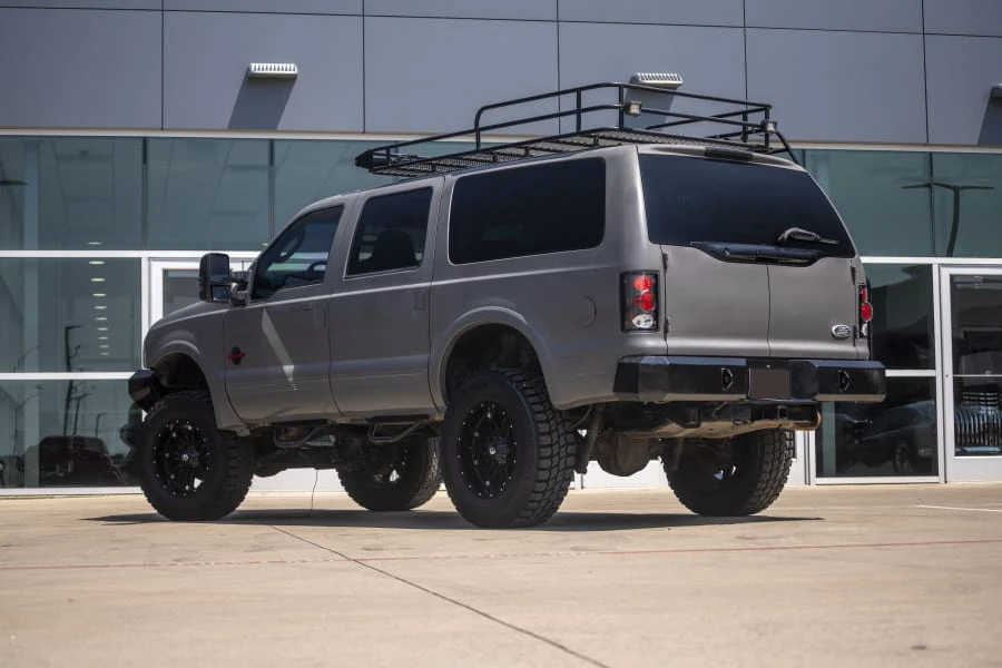 2004 Ford Excursion - Image 14 of 28