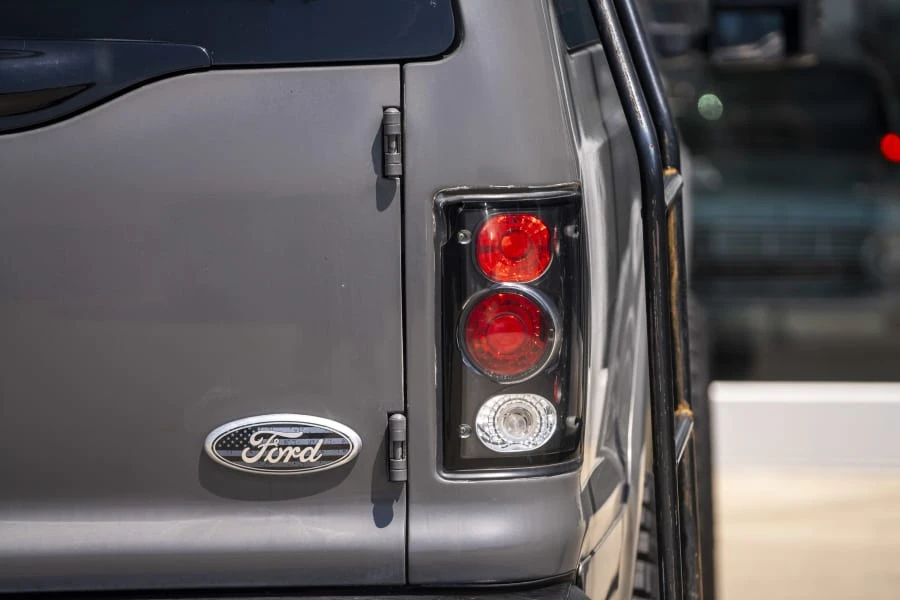 2004 Ford Excursion - Image 8 of 28