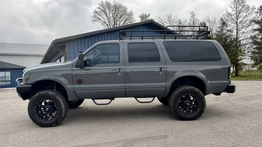 2004 Ford Excursion - Image 2 of 14