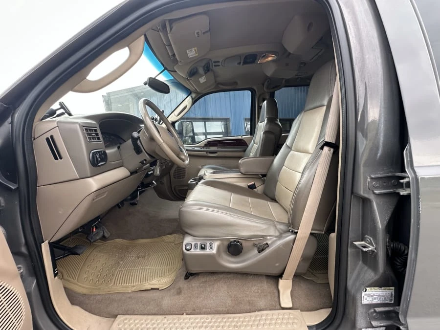 2004 Ford Excursion - Image 8 of 14