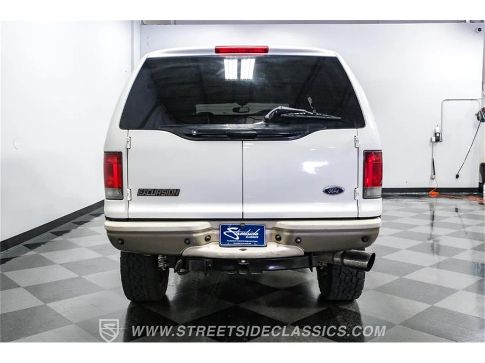 2004 Ford Excursion - Image 11 of 31