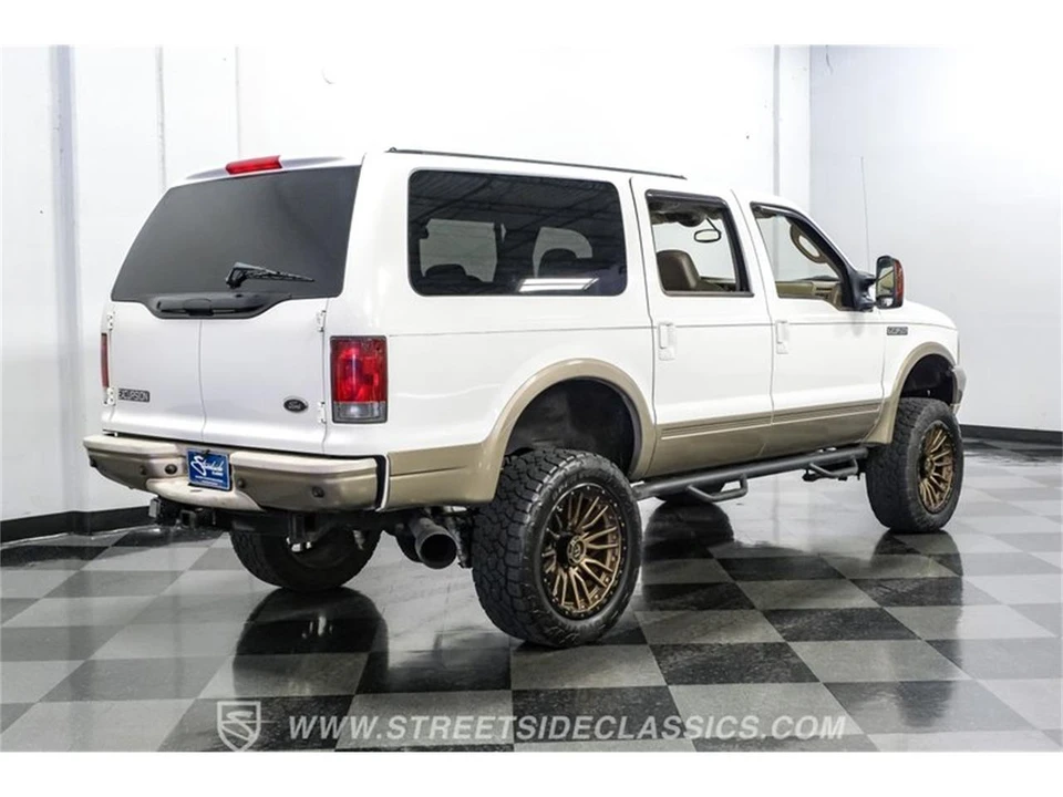 2004 Ford Excursion - Image 12 of 31
