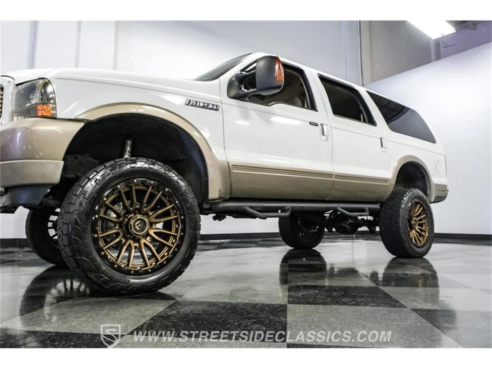 2004 Ford Excursion - Image 22 of 31