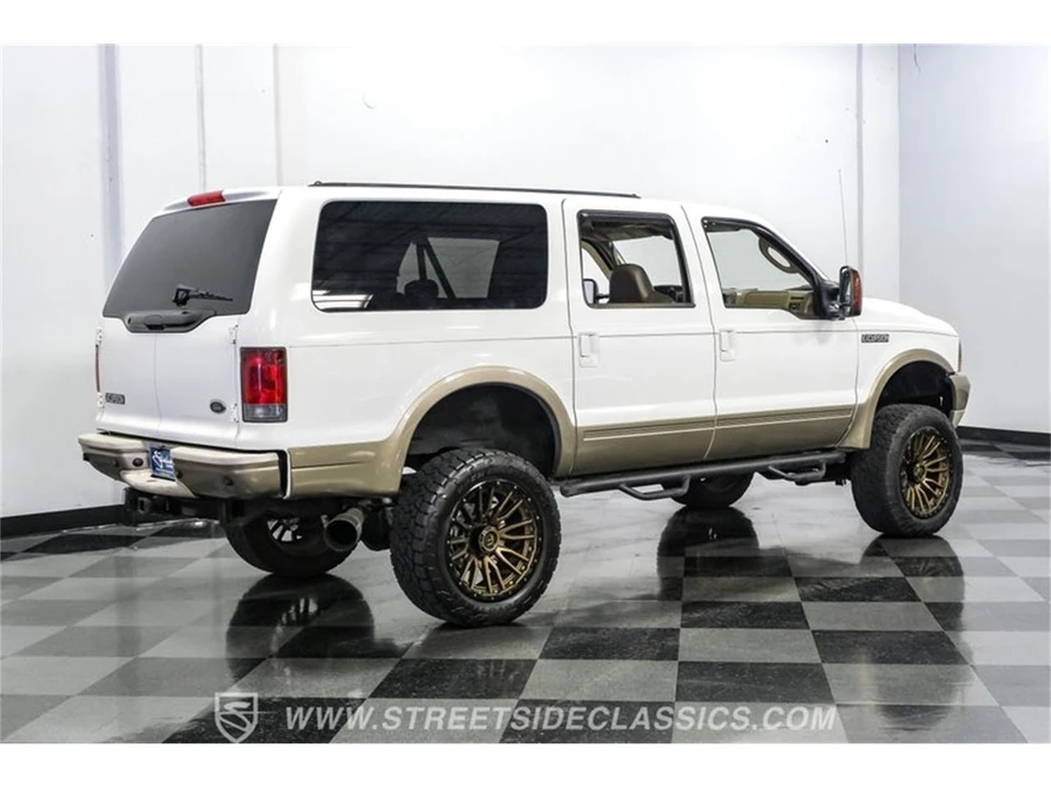 2004 Ford Excursion - Image 13 of 31