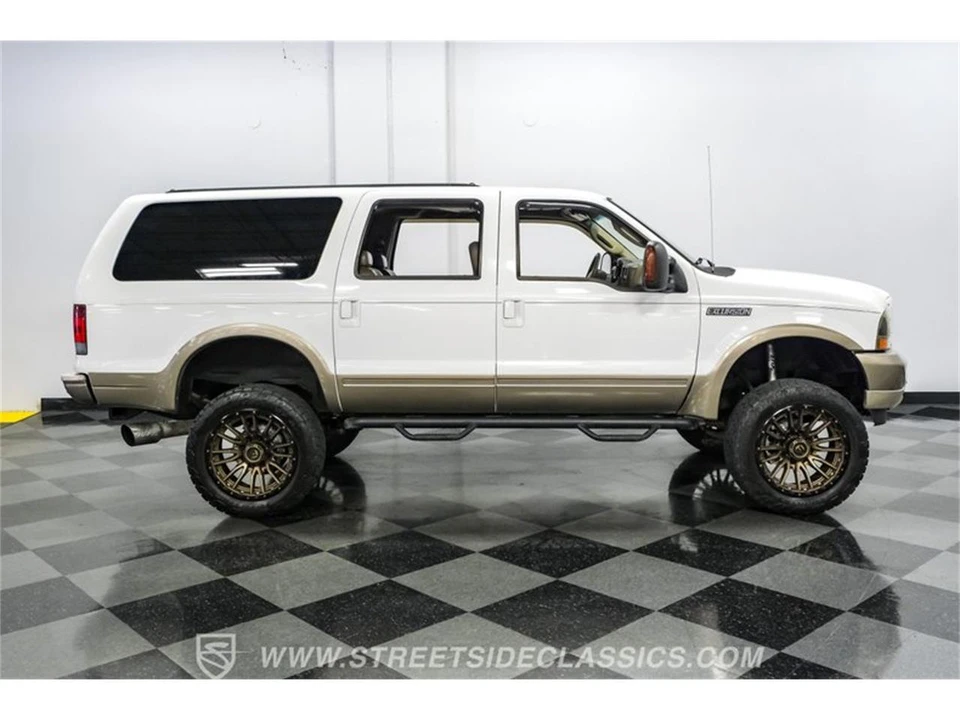 2004 Ford Excursion - Image 14 of 31