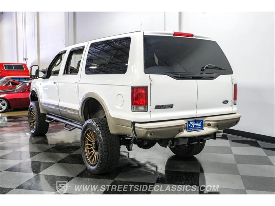 2004 Ford Excursion - Image 10 of 31